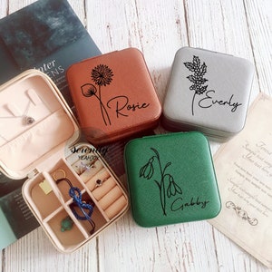 Name Jewelry Box,Birth Flower Jewelry Case,Bridesmaid Proposal Gift,Bridal Party Gifts,Gifts for Her Birthday,Leather Jewelry Travel Case zdjęcie 8