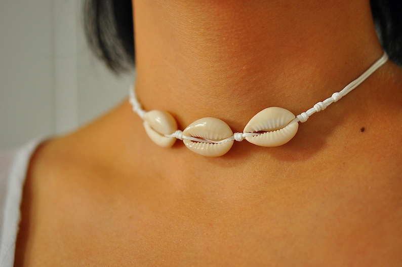 Cowrie Necklace Cowrie Shell Jewelry Cowrie Shell Necklace Cowrie Choker Cowrie Shell Choker Shell Necklace Festival Shell Jewelry