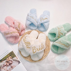 Custom Fluffy Slippers, Fluffy Cross slippers, Custom Bride Slippers, Bride to Be Gift, Bridesmaid Gift, Bachelorette Party, Fluffy Slippers