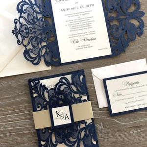 Navy Laser Cut Hochzeitseinladung, Hochzeitseinladung, Hochzeitseinladung, Navy und Goldeinladungsset