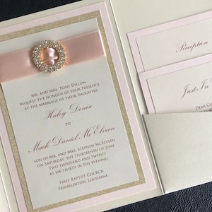 Elfenbein und Blush Hochzeitseinladungs-Set, Elfenbein-Hochzeit einladen, Taschenhochzeits-Einladung, Neutrale Hochzeitseinladungsreihe
