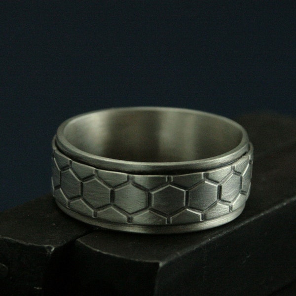 Unique Men's Ring Genus Apis Band Men's Wedding Band Honeycomb Ring Wide Men's Band Beehive Ring DNA Ring Helix Band Bee Ring Beekeeper Band