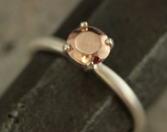 ゴールドラッシュリング 純金製 ソリティア ユニークな婚約指輪 ダイヤモンド代替リング ハンドキャスト メタルストーンリング ブレザーアーツ限定デザイン