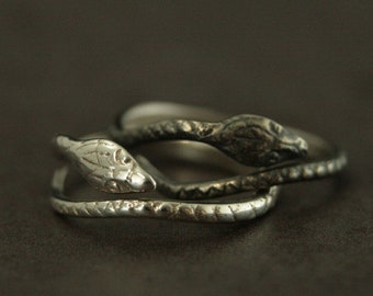 Band Silver Snake Ring Silver Serpent Band Slithering Ring Snakeskin Band Adjustable Ring Reptile Band Snake Jewelry Sculptural Ring Cast