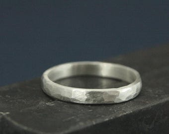 Perfect Hammered 2.5mm Band Women&#39;s Silver Wedding Ring Wedding Band Simple and Unique Solid Sterling Silver Hammered Band Rustic Band