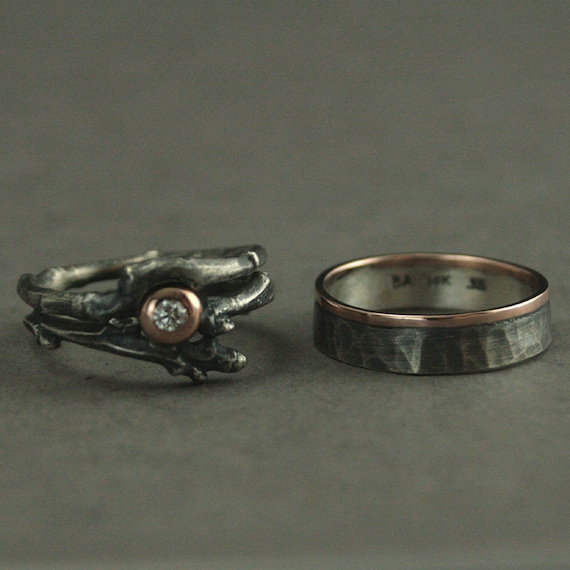 Rustic wedding accessories have become all the rage in the wedding industry. etsy