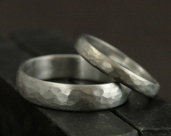 Alianças de casamento em ouro branco - Alianças de casamento marteladas em ouro 14K para ele e para ela - Conjunto de alianças rústicas - Alianças marteladas perfeitas em ouro branco - Reciclado