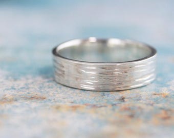 Anel de 6 mm em Prata de Lei com Formato de Casca de Árvore, Anel Rústico de Casca de Bétula, Aliança de Casamento com Tema de Floresta para Ele
