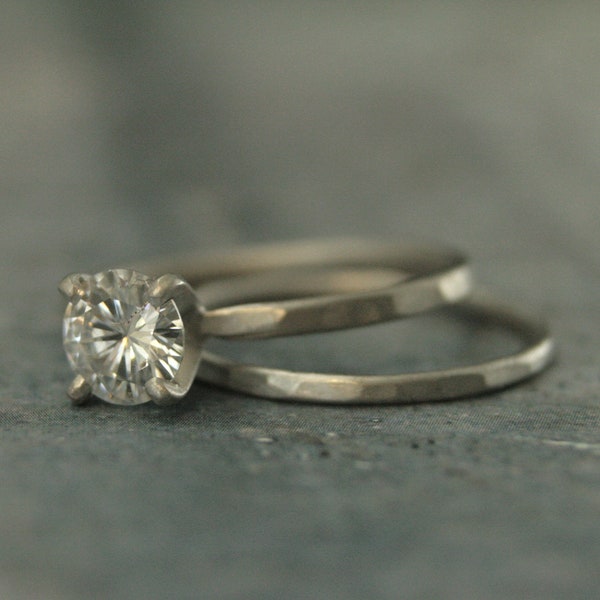 Moissanite Solitaire - Etsy