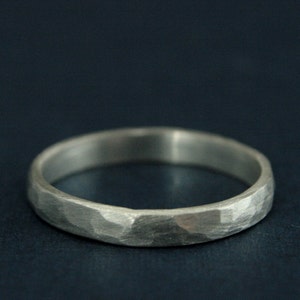 Perfect Hammered 2.5mm Band Women's Silver Wedding Ring Wedding Band ...