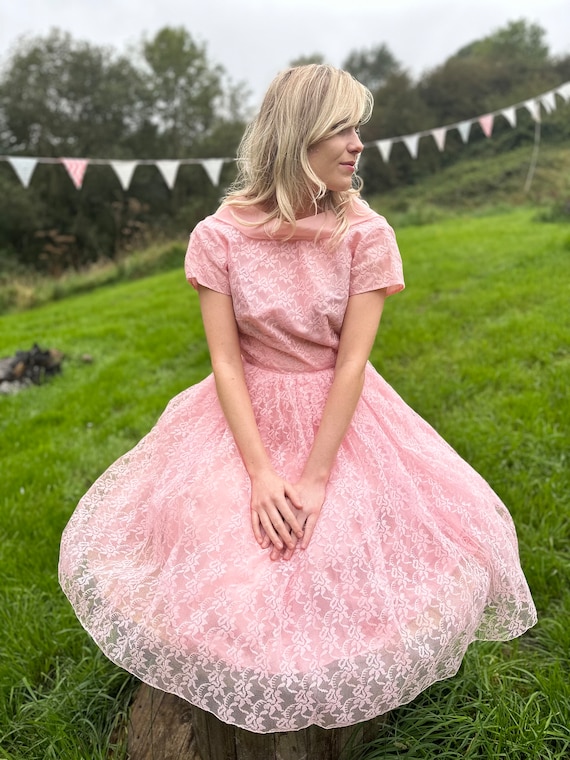 1950s PINK LACE DRESS Full Circle Full Lace Baby Pink Knee Length Mid Century Babydoll Retro Vintage Original 1950s Day Party Dress Etsy UK