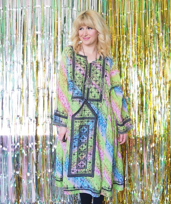 1970s EMBROIDERED KAFTAN - Balouch Tribe Gypsy Dre