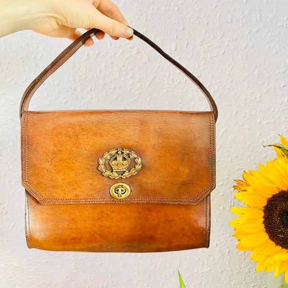1940s RESTORED LEATHER HANDBAG - Brass Inset Handb