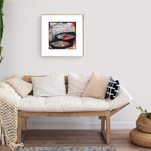 Puede incluir: Una pintura abstracta enmarcada con salpicaduras de pintura de colores y el texto "Believe it or not, wild spirit" en letras blancas.