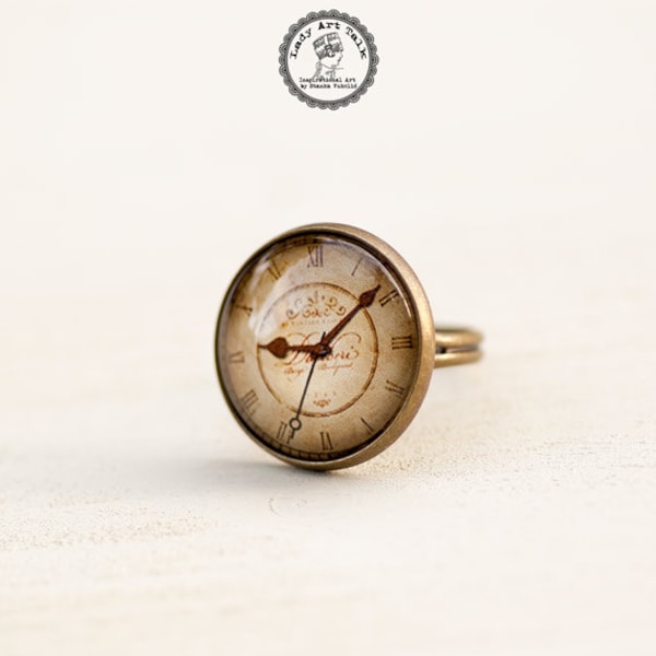 Old Clock Ring, Antique Clock, Adjustable Ring, Glass Ring, Picture Ring, Retro Jewellery, Photo Jewelry, Brown Clock