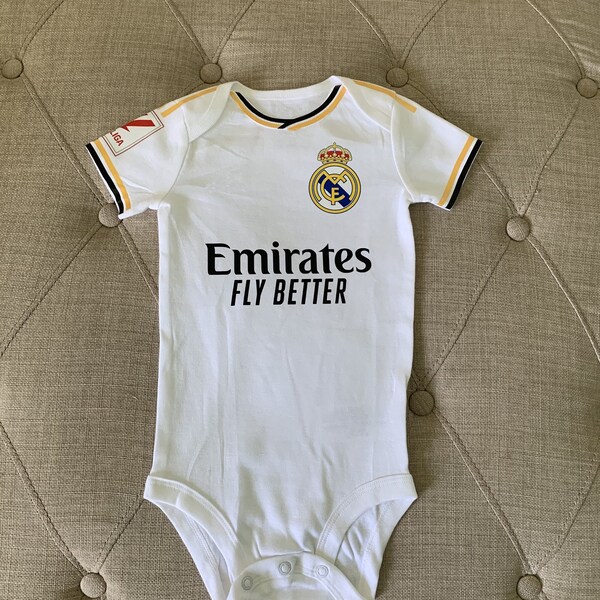 Real Madrid Baby Jersey  19/20 main image 0