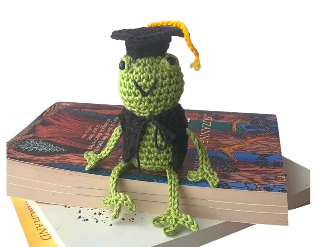 Graduation Frog - Crochet Cotton Amigurumi With Mortarboard Cap and ...