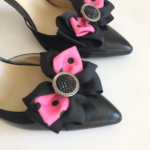 2Pcs Bow Shoe Clips Rhinestone Detachable Shoe Charms Sparkly Crystal Bowknot Shoe Buckles Bridal Wedding Women Heel Clips With Alloy Clips 4 5x6x1cm