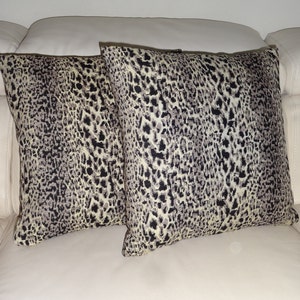 Leopardenmuster Kissenbezug: Beige, Schwarz, Creme Tiermotiv (45 cm x 45 cm)