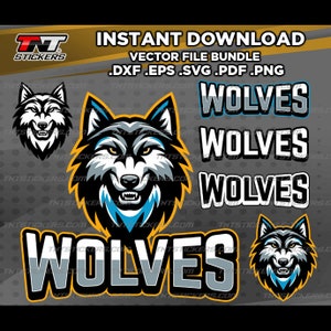 Puede incluir: Un conjunto de cinco archivos de corte digital que presentan un lobo mascota con la palabra "WOLVES" en una fuente audaz y estilizada. El lobo se representa en una pose feroz con un esquema de color azul y gris. Los archivos están disponibles en los formatos .DXF, .EPS, .SVG, .PDF y .PNG.