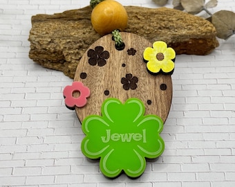 Personalized St Patrick's Day Basket Tag: Layered Shamrock Flower