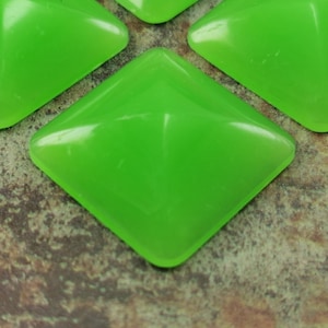 cabochons carrés vintage ( 6 pcs ) , cabines Lucite 28mm , fournitures de bijoux vintage - sq08