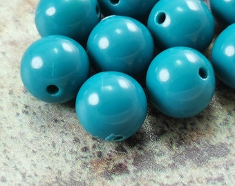 Faceted round beads 12mm German lucite beads F-23 20 Pcs Green beads Vintage acrylic beads