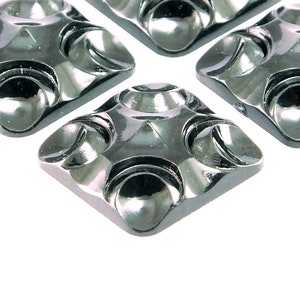 Cabines carrées sculptées noires (10pcs) , cabochon allemand vintage , cabines carrées en plastique , 20 mm , résultats, fournitures , approvisionnement