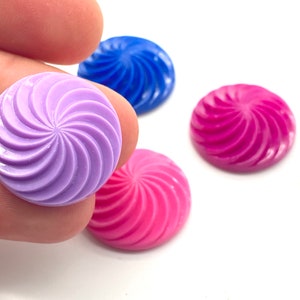Vintage Lucite Cabochons (8 stuks), 24mm Duitse plastic cabines, platte rugcentra