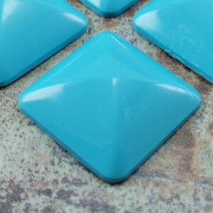 cabochons carrés vintage ( 6 pcs ) , cabines Lucite 28mm , fournitures de bijoux vintage - sq11