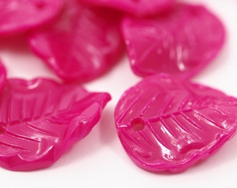 10 psc Leaf  Vintage Plastic Beads , Lucite Beads , 19x15 mm, Pendant , Earring Findings - bk400