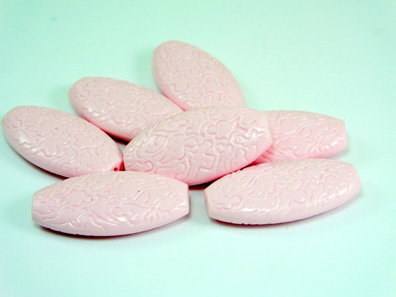 Lucite Beads 39x20 mm 20 pcs Pink Ornamented Flat Vintage Plastic German Beads bk277-1