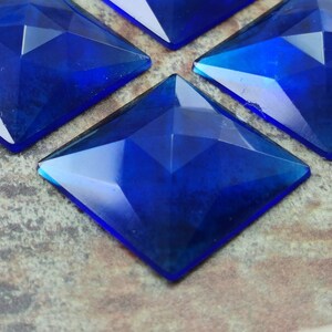Transparent Blue Pyramid Square Cabs (10 pcs), vintage German Cabochon , Plastic Square Cabs , 29mm , Conclusions,Fournitures , Approvisionnement