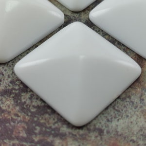 cabochons carrés vintage ( 6 pcs ) , cabines Lucite 28mm , fournitures de bijoux vintage - sq15