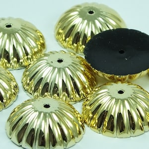 Vente en gros 50 psc orné de perles de lucite en plastique vintage, boutons/cabines ronds à dos plat, cabochons 18x6 mm