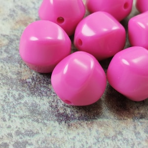 20 Pink Unshaped Beads , Vintage German Beads , 15 mm-20mm , Lucite Beads - VB29- VB68 usb