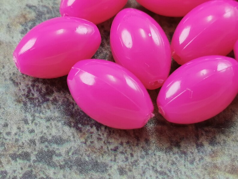 tob2 20pcs Vintage tiny beads pink beads Oval lucite beads 14mm German beads