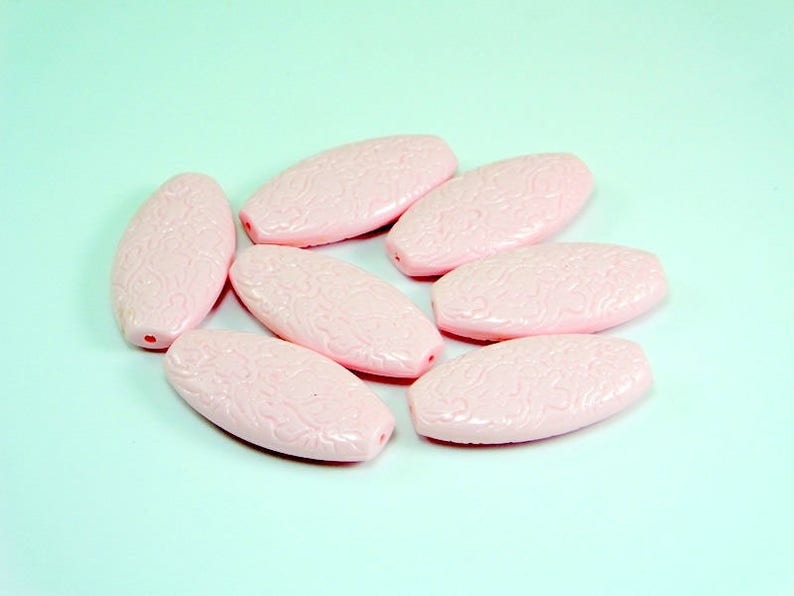 Lucite Beads 39x20 mm 20 pcs Pink Ornamented Flat Vintage Plastic German Beads bk277-1