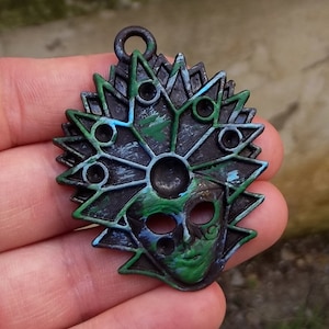 1 ps 53 mm, pendentif masque solaire vert de gris, breloques patinées, apprêts