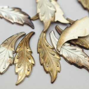 50pcs  Vintage Leaf Cabochon , 31x11 mm Leaf Shape German Cabochon - KB99