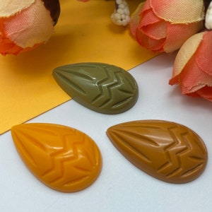 Cabochon intagliati a goccia - Cabs in lucite intagliati da 26 mm, cabochon per gioielli, cabochon intagliati tedeschi (10 pezzi)