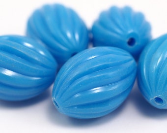 Vintage  Oval Blue Carved Beads , 25x18 mm , Plastic German Beads ,  Lucite Beads  - bk212