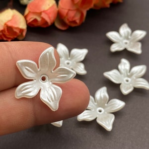 Acrylic Flower Beads ( 20 pcs ), Pearl Flower Charms , Beads for Jewelry Making, spring bead, petal bead