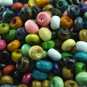 500 pcs 3x2 mm multi color  wood beads , oval shaped wood beads , small mixed beads  -ab198