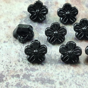 Vintage flower beads (50pcs) , Vintage German beads , 8mm ,  Lucite beads , Shank buttons