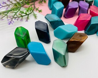 Acrylic triangle  bugle bead (20 pcs) , Beads for jewelry  , Vintage German beads , Vintage ornament  , 20mm Lucite Beads -embellishment -