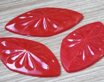 Oval  Red Flower Detailed Vintage German Cabochon , Large Cabachons ,Plastic Lucite Cabs , 48x27mm ( 6 psc )