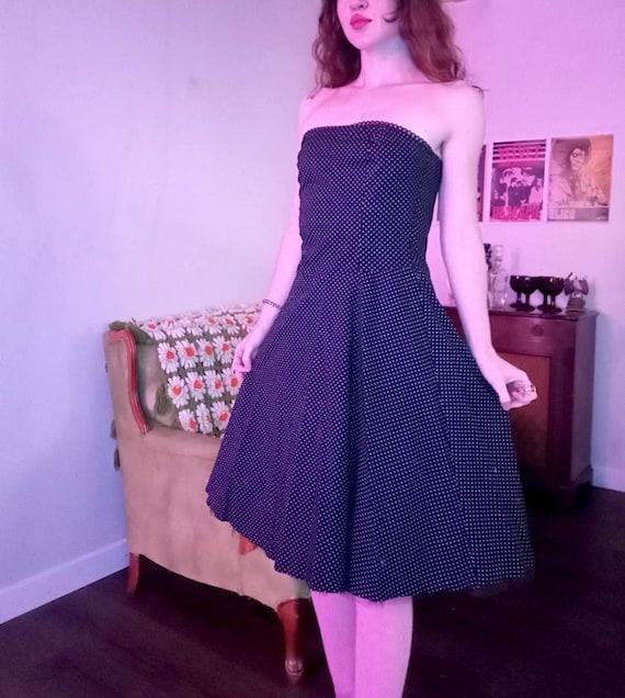 Vintage Polka-dot Pin-up Strapless With Petticoat Dress Size 7 - Etsy Vintage Polka-dot Pin-up Strapless With Petticoat Dress Size 7 - Etsy