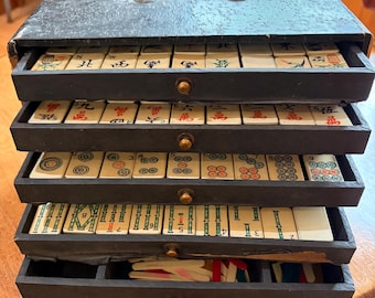 Vintage Mahjong Case and Tiles