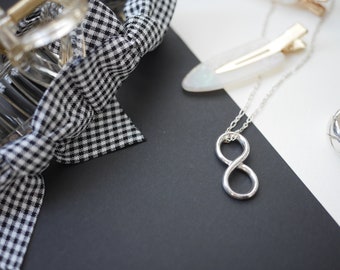 Infinity Necklace//sterling silver